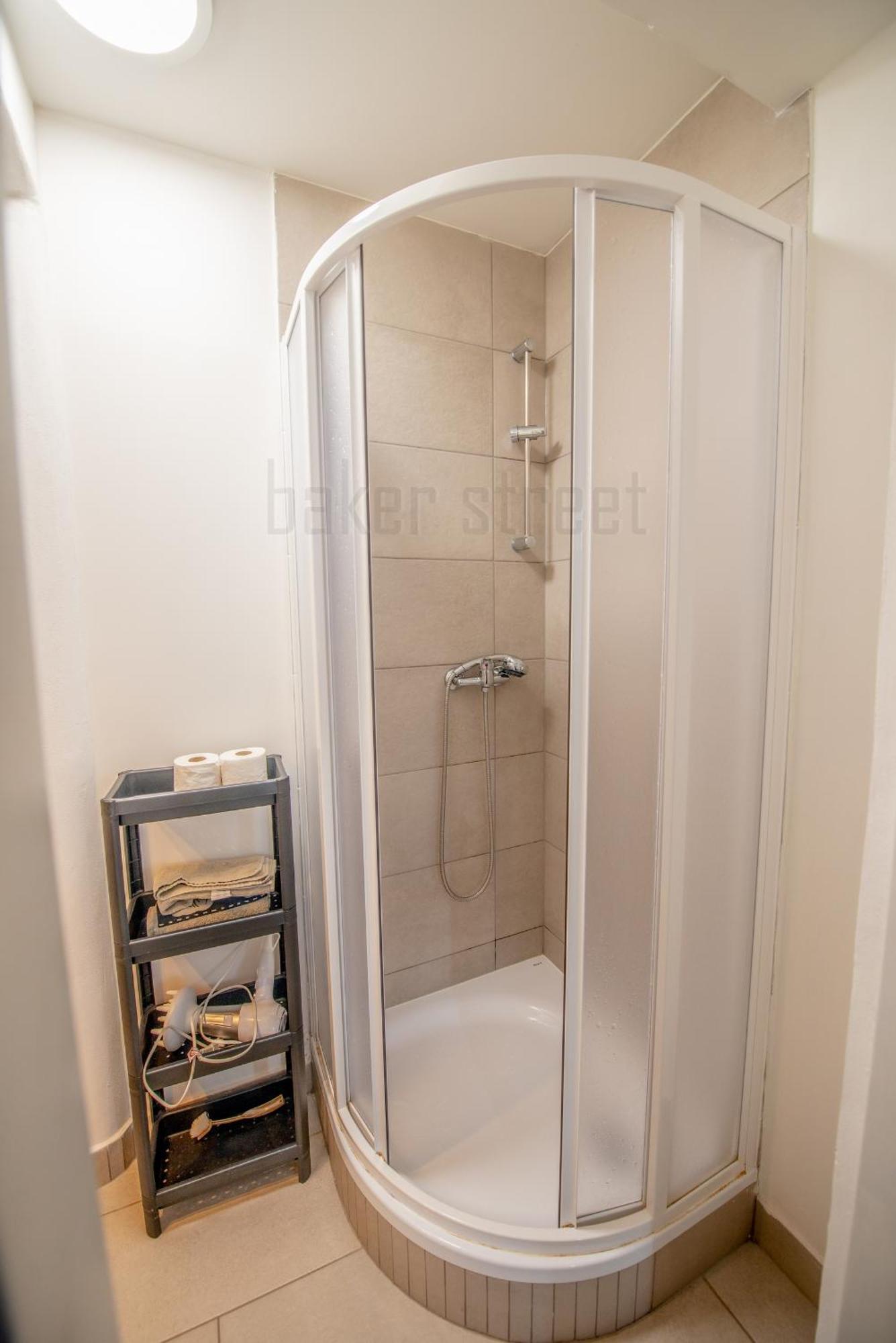 Cozy Apartment Close To Palmovka ปราก ภายนอก รูปภาพ